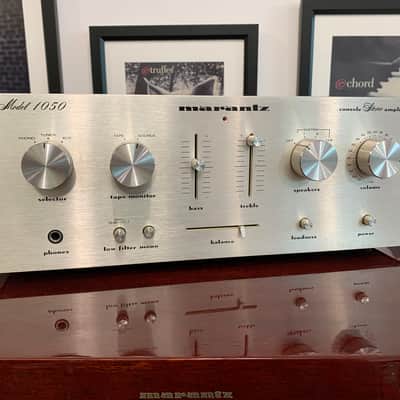 Marantz Model 1050 25-Watt Stereo Solid-State Integrated Amplifier
