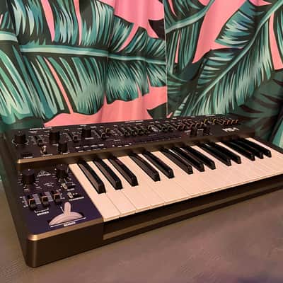 Behringer MS-1 / MS-101 Analog Synthesizer 2019 - 2020 Black imagen 2