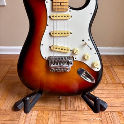 Fender Stratocaster MIJ 1984-1987 – Sunburst / Maple – System I Tremolo + Fender Hardshell Case image 2