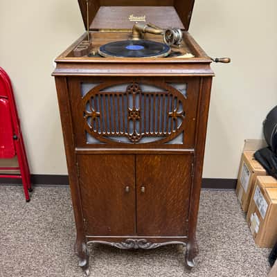Brunswick 117 1920s Phonograph 78rpm Hand Cranked Record Player image 2