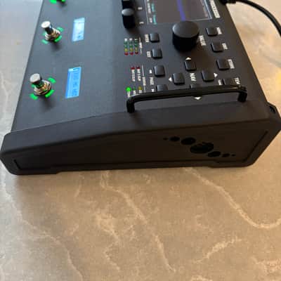 Fractal Audio FM3 Amp Modeler / FX Processor 2020 - 2022 - Black + Gator soft carrying case image 4