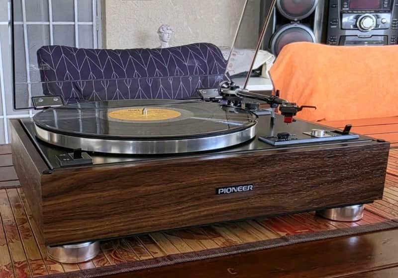 VINTAGE PIONEER TURNTABLE 1970,s/MADE IN JAPAN/110V-240V