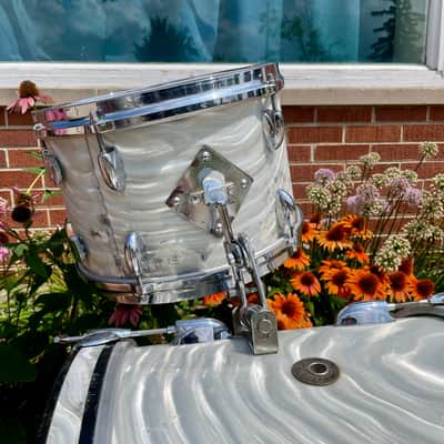 1960s Gretsch Progressive Jazz Drum Set Silver (White) Satin Flame 20/12/14 image 9