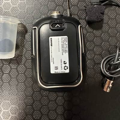 Shure SLXD1 Digital Bodypack Transmitter w/ WL185 Cardioid Lavalier Mic image 3