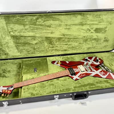 EVH Shark 2019 Burgundy/Silver Stripes image 24