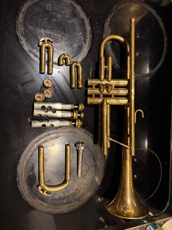 Conn Pan American Intermediate Trumpet 1949- Lacquer image 1