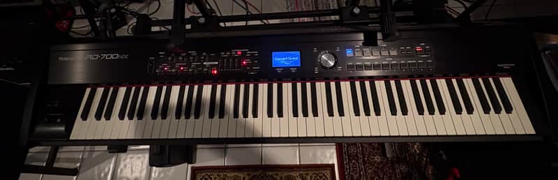 Roland RD-700NX 88-Key Digital Piano 2010s - Black image 1