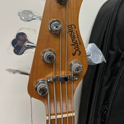 Sadowsky MetroExpress 21 Fret Vintage M/J Bass 5 String Maple Fretboard - Silver Metallic image 3