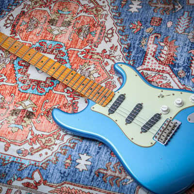 FENDER USA Custom Shop '62 Stratocaster *Dealer Exclusive Flamethrower Journeyman Relic "Lake Placid Blue" (2025) image 5