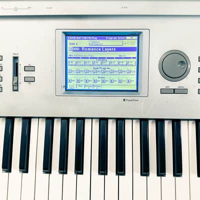 KORG Triton Classic 61 Synthesizer Workstation Made in JAPAN. Good Condition. Works Great !... image 3