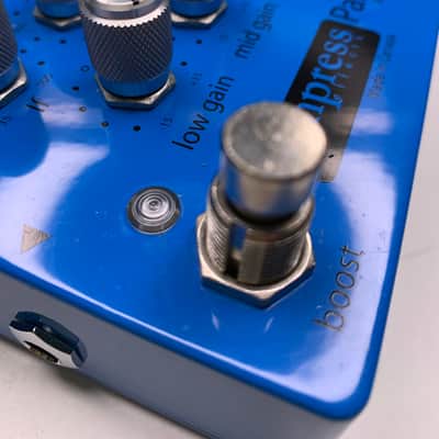 Empress ParaEQ with Boost 2010s - Blue image 7