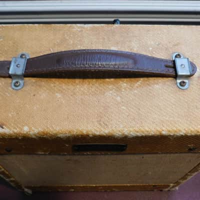 1951 - 1952 Fender Champion  Champ "600" Amp Tweed 1x6" 5 Watt Electric Guitar Amplifier ! image 3