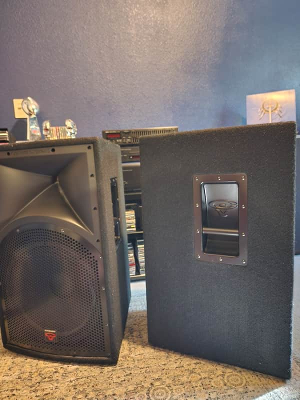 Cerwin-Vega iNT-152V2 - Black Felt image 1