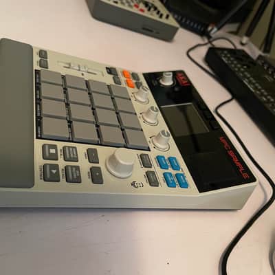 Akai MPC Sample 2025 - present - Gray image 5