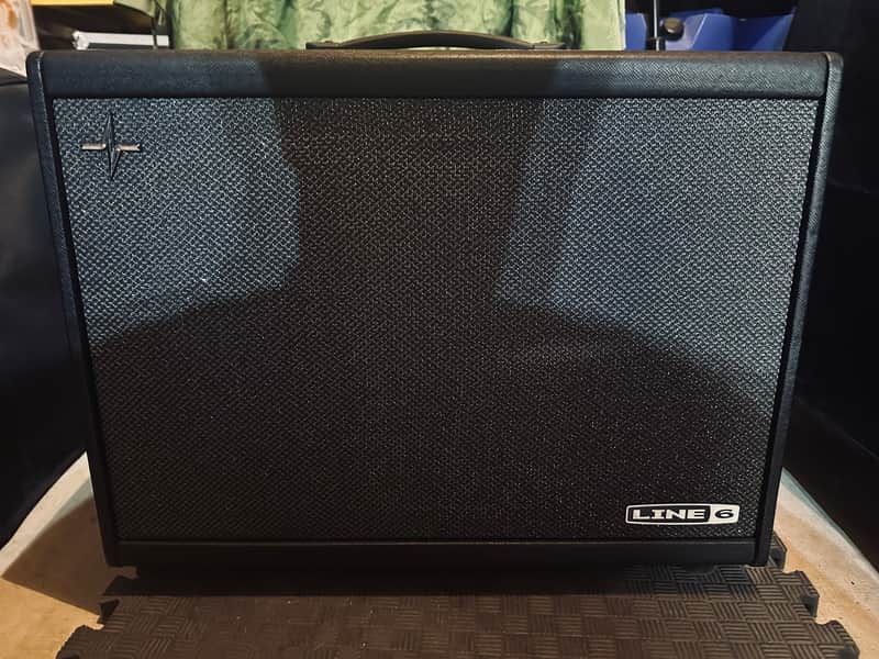 Line 6 Powercab 112 Plus 250-Watt 1x12" Cabinet Black with Cover and Digital XLR cable image 1