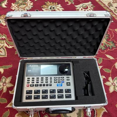 Alesis SR18 Drum Machine and Flight Case