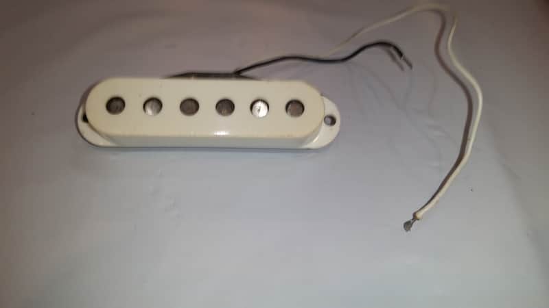 FENDER STRATOCASTER PICKUP early1980s Grey Bottom, meter read 5.93 image 1