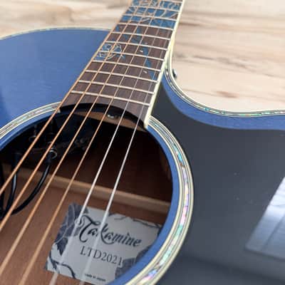 Takamine LTD2021 (Blue Rose) - Charcoal Blue Gradation image 5