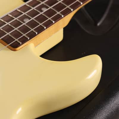 1991 G&L L-2000 Commemorative Leo Fender Signature Bass White image 12