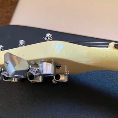 Gibson Flying V 1985 Alpine White USA Case_318 image 13