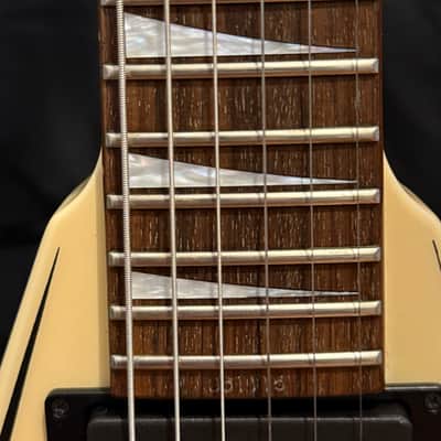 Jackson Pro Series RR5 Rhoads Ivory with Black Pinstripes HSC image 8
