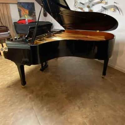 Pearl River 6'3" Grand Piano image 5