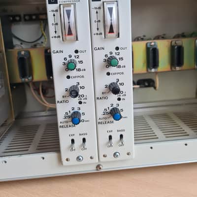EMT 256II - White image 4