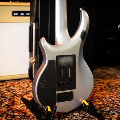 Ernie Ball Music Man John Petrucci Majesty 7 – 2015 – Silver Lining – Excellent Condition – Complete Case Candy – Signed Backplate image 13