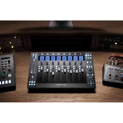 SSL UF8 Contrôleur USB 8 faders capacitifs motorisés pour DAW image 6