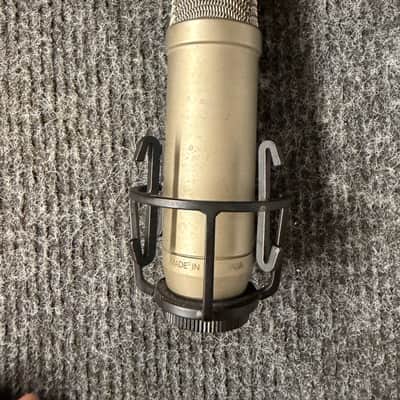 RODE NT1-A Large Diaphragm Cardioid Condenser Microphone 2002 - Present - Silver image 2