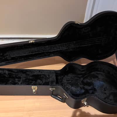Ibanez AEB10ENT Acoustic Bass case image 2