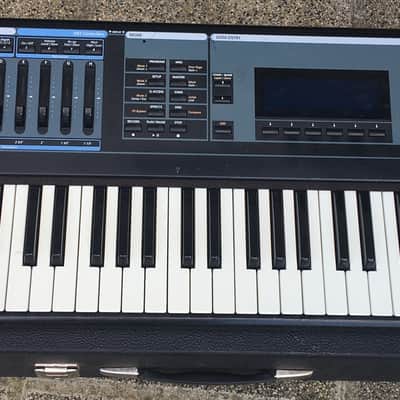 Kurzweil K2661 with extras
