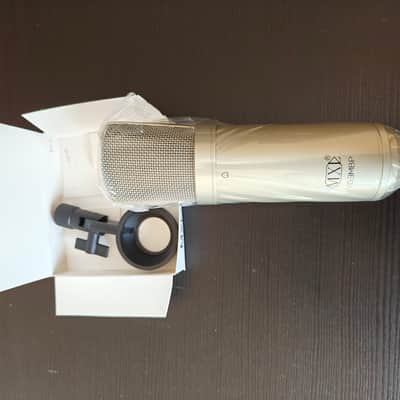 MXL V63M Battery Powered Condenser Microphone image 4