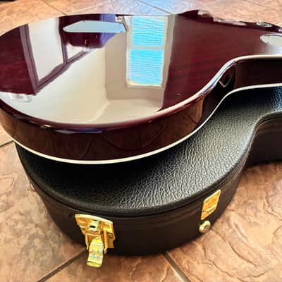 Taylor T3 2009 - Present - Red Edge Burst image 13