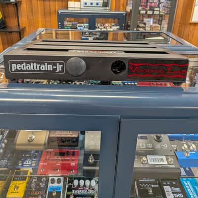 Pedaltrain Jr. Pedalboard w/Gig Bag & Voodoo Lab Pedal Power 2 Plus (Used) image 2