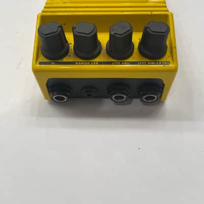 Peavey DDL-3 Digital Delay Accelerator Series Rare Vintage Guitar Effect Pedal image 6