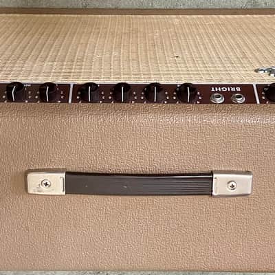 Fender '63 Vibroverb Reissue 40-Watt 2x10" Guitar Combo 1990 - 1995 - Brown Tolex image 21