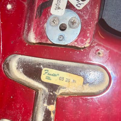 Vintage Fender Stratocaster Guitar 1979-1981 - Crimson Red Transparent image 23