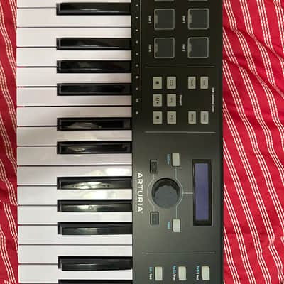 Arturia KeyLab Essential 61 MkIII MIDI Controller 2023 - Present Black Bild 4