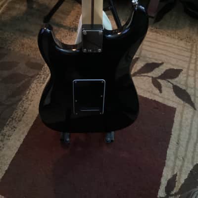 Fender FSR Black Paisley HSS Stratocaster 2012 - Black Paisley image 4