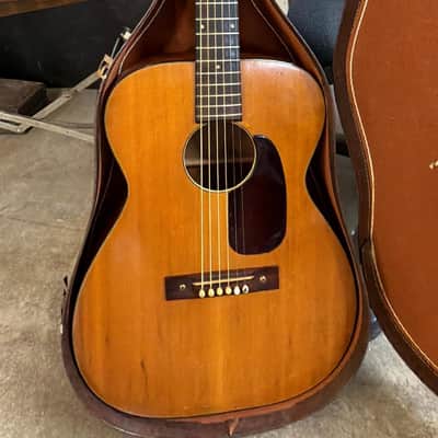 Harmony H162 W/ Original Chipboard Case (1971?) image 1