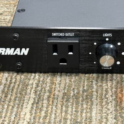 Furman M-8Dx 15 Amp Power Conditioner & Surge Protector w/ Lights, Excellent Condition image 2