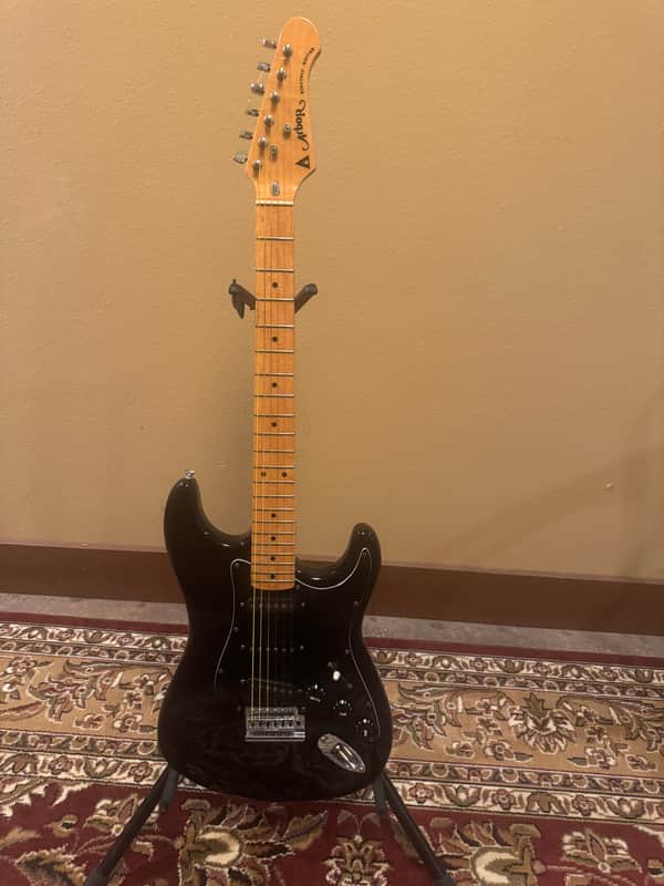 Arbor Strat style 1980’s - Black image 1