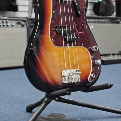 Fender Vintera II 60s Precision Bass - Mint image 7