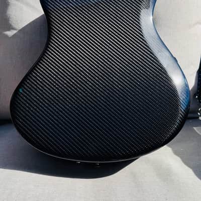Brand New - Emerald X10 - Black Quilted Maple image 4