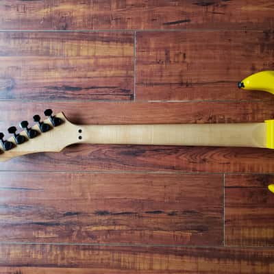 BC Rich ST III  1988 Neon Yellow image 10