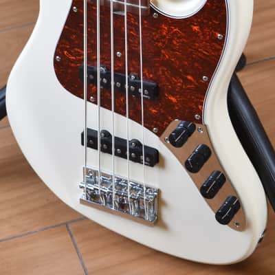 Sadowsky MetroExpress 21 Fret Vintage 5 Jazz Bass Solid Olympic White image 4