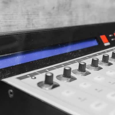 Mackie MCU Pro 8-Channel Control Surface w/USB image 4