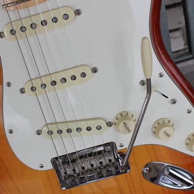 Fender 2018 American Professional Stratocaster Sienna Sunburst image 3