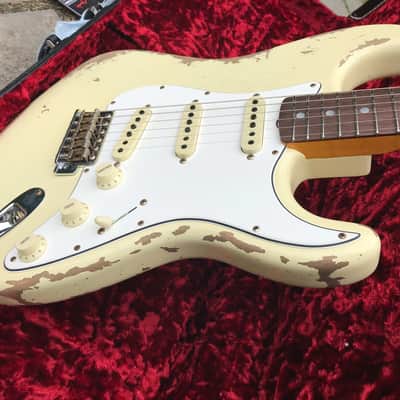 2022 Fender Custom Shop 1967 Stratocaster Heavy Relic Aged Vintage White image 6